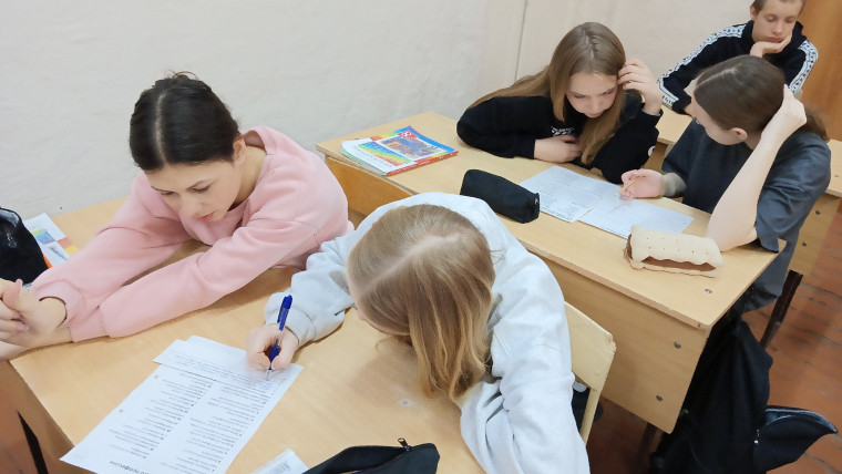 Практическое погружение в профессии будущего.